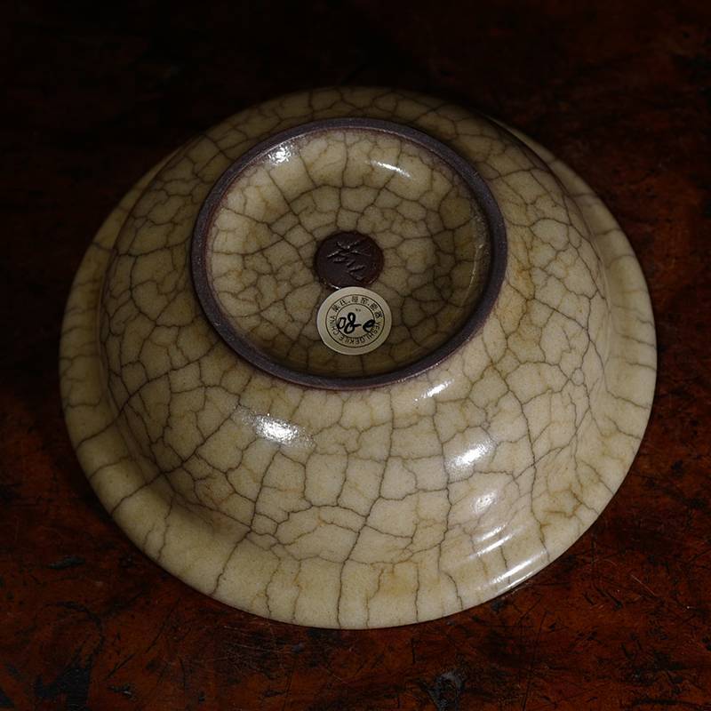 龙圣华苑 叶氏哥窑古儿墨纹梅花断月杯 传世哥窑名家叶克伟主人杯