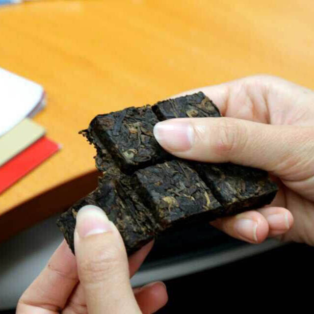 传老普洱茶合和昌2015年红砖熟茶商务装100g/小盒，8小盒/大盒