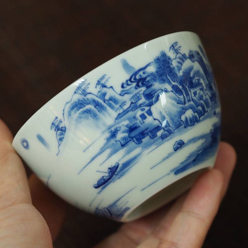 传老谷雨山房收红手绘青花山水闳敞杯景德镇陶瓷茶杯主人杯中式
