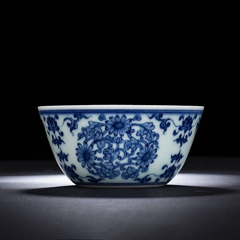 钟家窑 中式手工手绘青花柴窑品茗杯景德镇功夫茶杯缠枝团菊纹缸杯