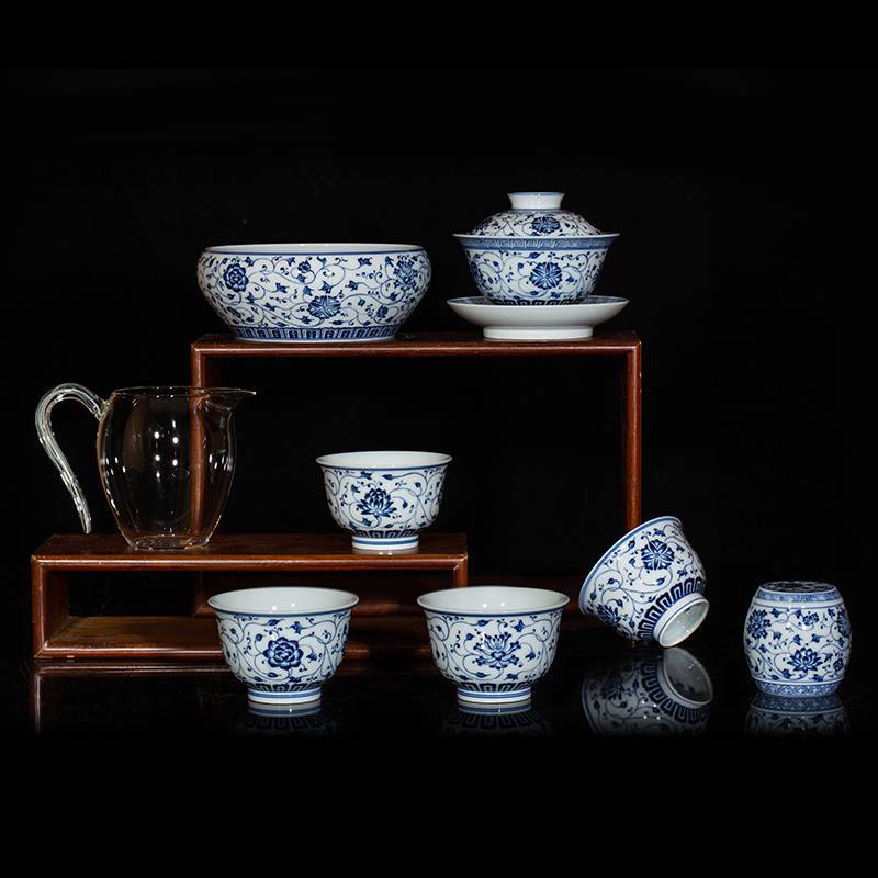钟家窑 八件套青花缠枝花纹茶具