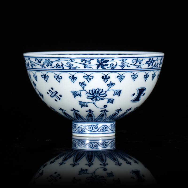 钟家窑 主人杯景德镇柴窑青花手绘内外满工满绘缠枝花卉鸡心杯单杯