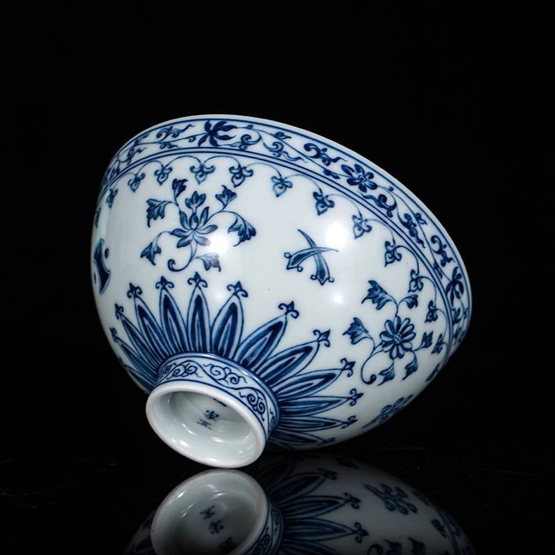 钟家窑 主人杯景德镇柴窑青花手绘内外满工满绘缠枝花卉鸡心杯单杯